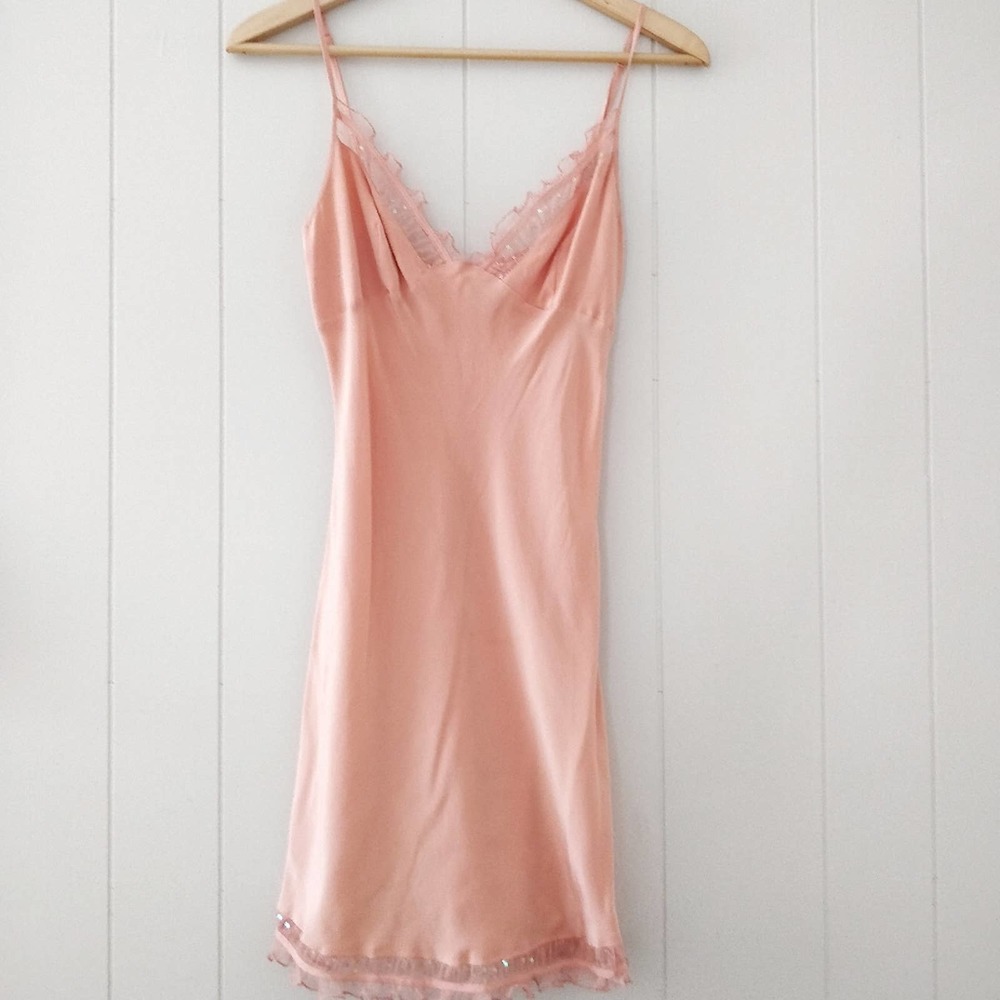 VICTORIA SECRET Short Silk Dusty Pink Nightgown Lace Trim Sz Med